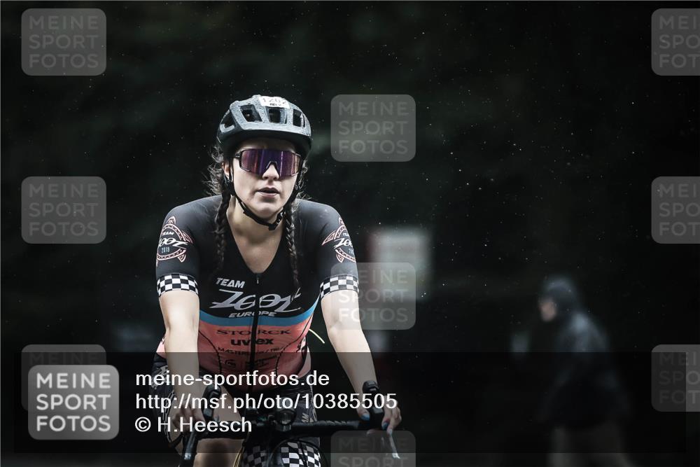 13.09.2026 - Stadtparktriathlon H.Heesch http://msf.ph/oto/10385505 13.09.2026 12:38:51 Radfahren 996, 1091, 1109, 1202, 1273, 1299 meine-sportfotos.de