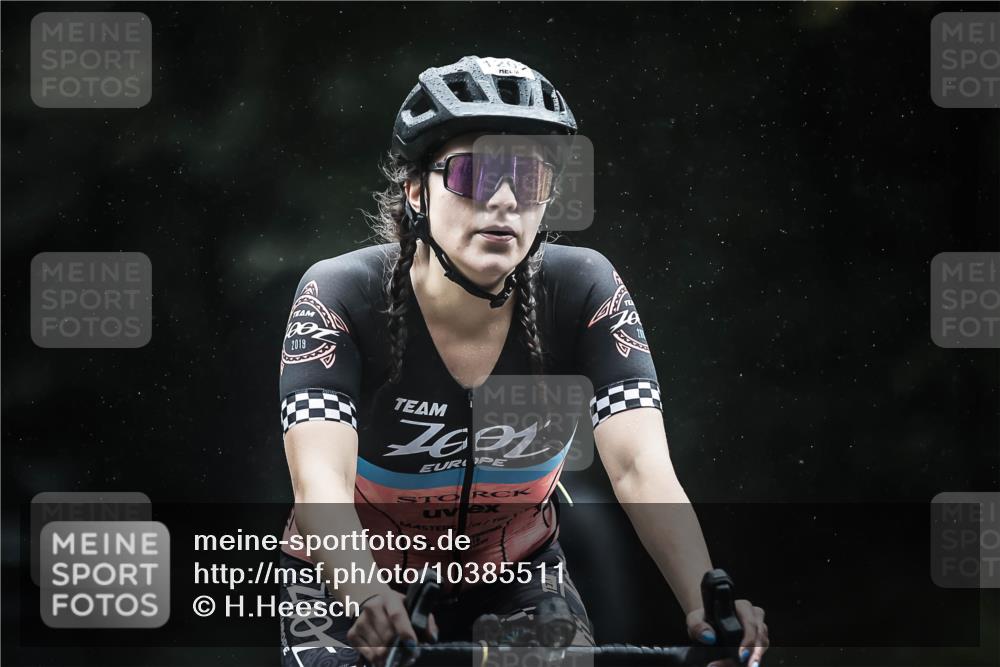 13.09.2026 - Stadtparktriathlon H.Heesch http://msf.ph/oto/10385511 13.09.2026 12:38:52 Radfahren 996, 1109, 1202, 1273, 1299 meine-sportfotos.de