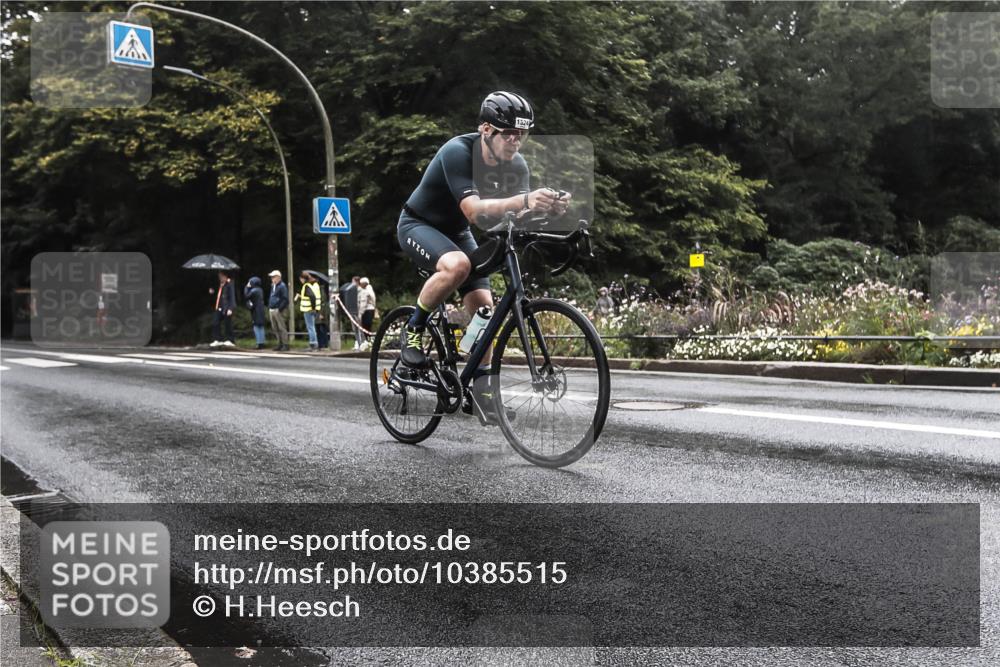 13.09.2026 - Stadtparktriathlon H.Heesch http://msf.ph/oto/10385515 13.09.2026 13:17:18 Radfahren 1239, 1319, 1324, 1422 meine-sportfotos.de