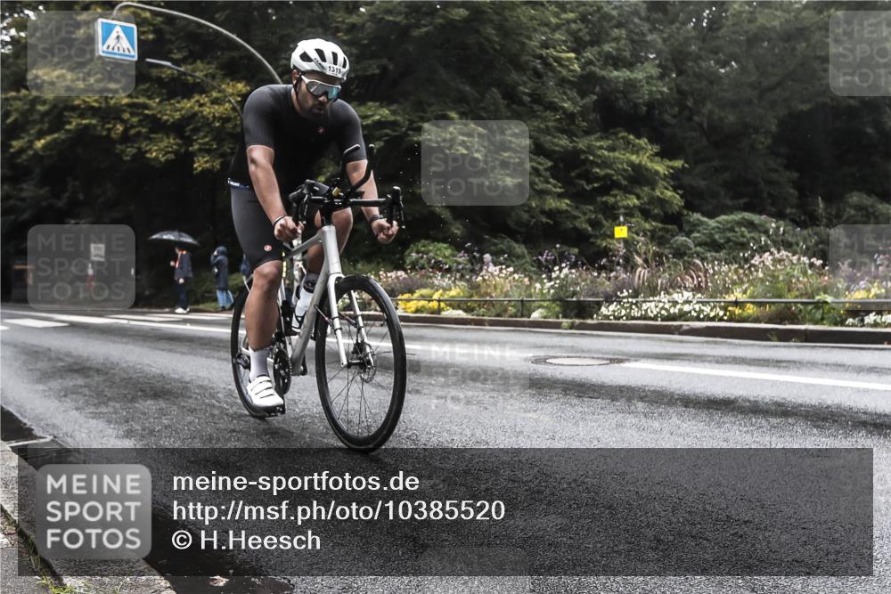 13.09.2026 - Stadtparktriathlon H.Heesch http://msf.ph/oto/10385520 13.09.2026 13:17:20 Radfahren 1239, 1319, 1324, 1422 meine-sportfotos.de