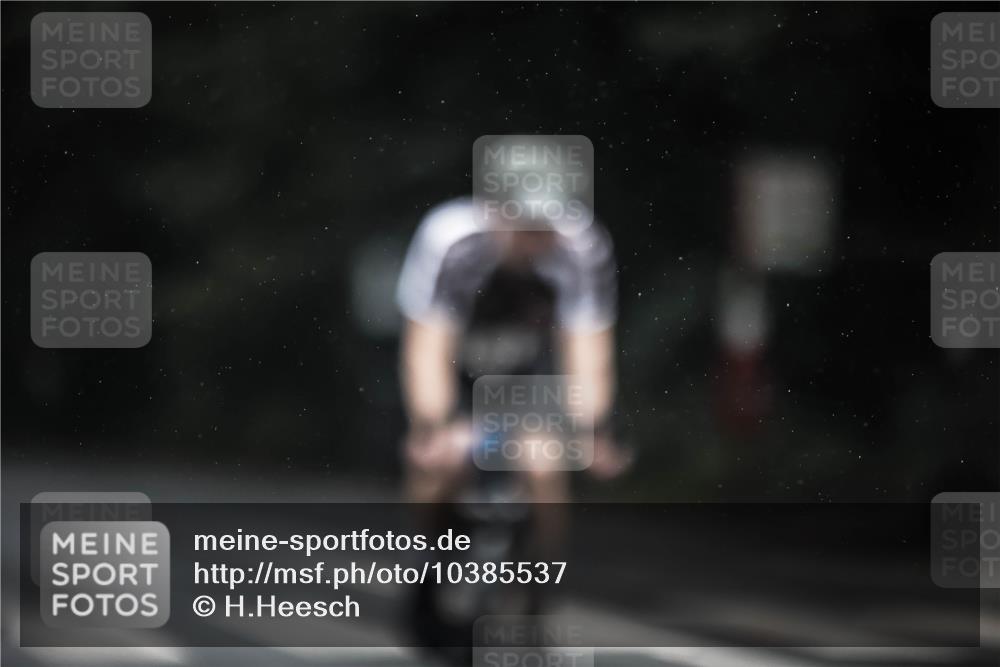 13.09.2026 - Stadtparktriathlon H.Heesch http://msf.ph/oto/10385537 13.09.2026 12:38:57 Radfahren 1109, 1208, 1273 meine-sportfotos.de