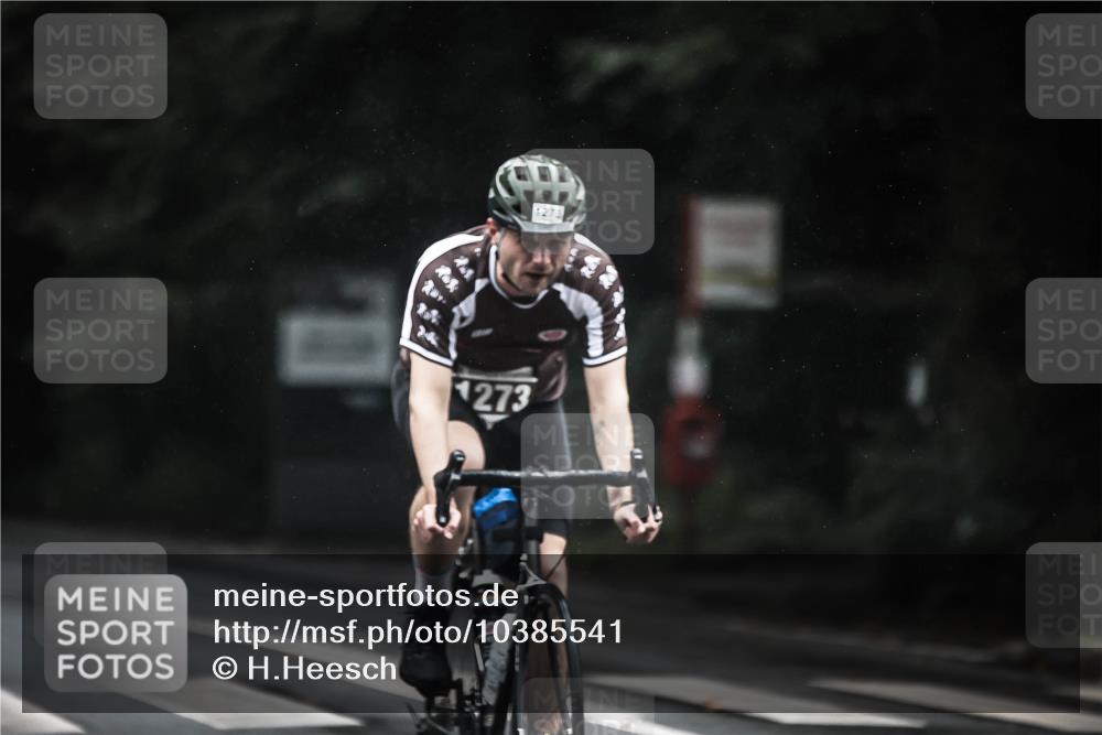 13.09.2026 - Stadtparktriathlon H.Heesch http://msf.ph/oto/10385541 13.09.2026 12:38:57 Radfahren 1109, 1208, 1273 meine-sportfotos.de