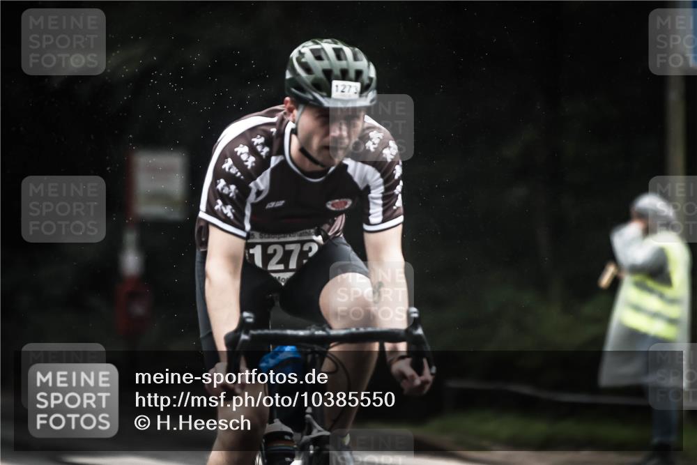 13.09.2026 - Stadtparktriathlon H.Heesch http://msf.ph/oto/10385550 13.09.2026 12:38:57 Radfahren 1109, 1208, 1273 meine-sportfotos.de
