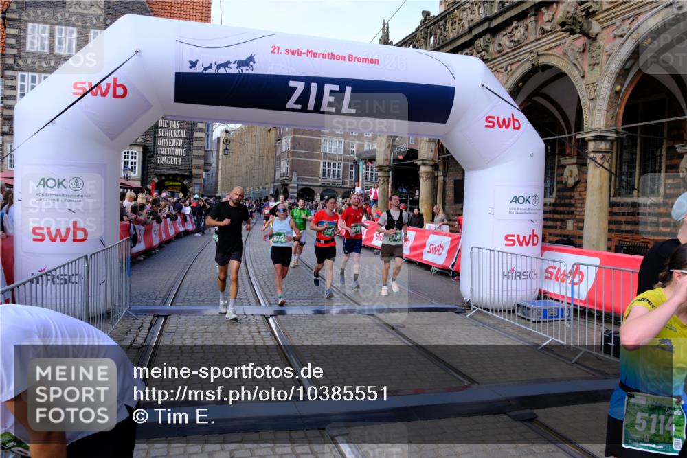 13.09.2026 - 21. swb-Marathon Bremen Tim E. http://msf.ph/oto/10385551 13.09.2026 13:23:30 Ziel 1809, 1900, 1935, 2306, 2367, 2427, 2827, 2899, 2914, 2961, 3098, 3233, 3374, 3729, 3920, 5114, 5820, 5821, 8045, 8231, 8304, 8732, 8787, 8819, 8820, 9436, 9827, 9921, 10127 meine-sportfotos.de