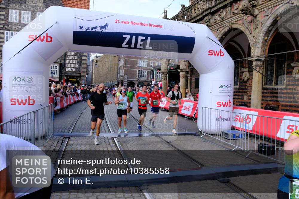 13.09.2026 - 21. swb-Marathon Bremen Tim E. http://msf.ph/oto/10385558 13.09.2026 13:23:30 Ziel 1809, 1900, 1935, 2306, 2367, 2427, 2827, 2899, 2914, 2961, 3098, 3233, 3374, 3729, 3920, 5114, 5820, 5821, 8045, 8231, 8304, 8732, 8787, 8819, 8820, 9436, 9827, 9921, 10127 meine-sportfotos.de