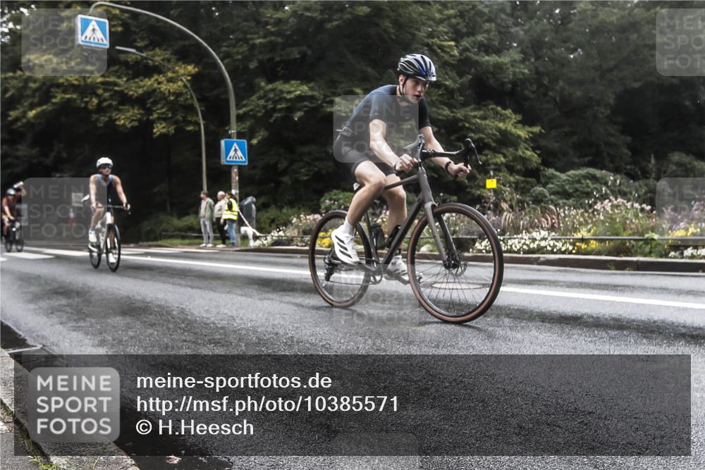 13.09.2026 - Stadtparktriathlon H.Heesch http://msf.ph/oto/10385571 13.09.2026 13:18:02 Radfahren 1209, 1321, 1349, 1359, 1382, 1387, 1395, 1396, 1445, 1477 meine-sportfotos.de