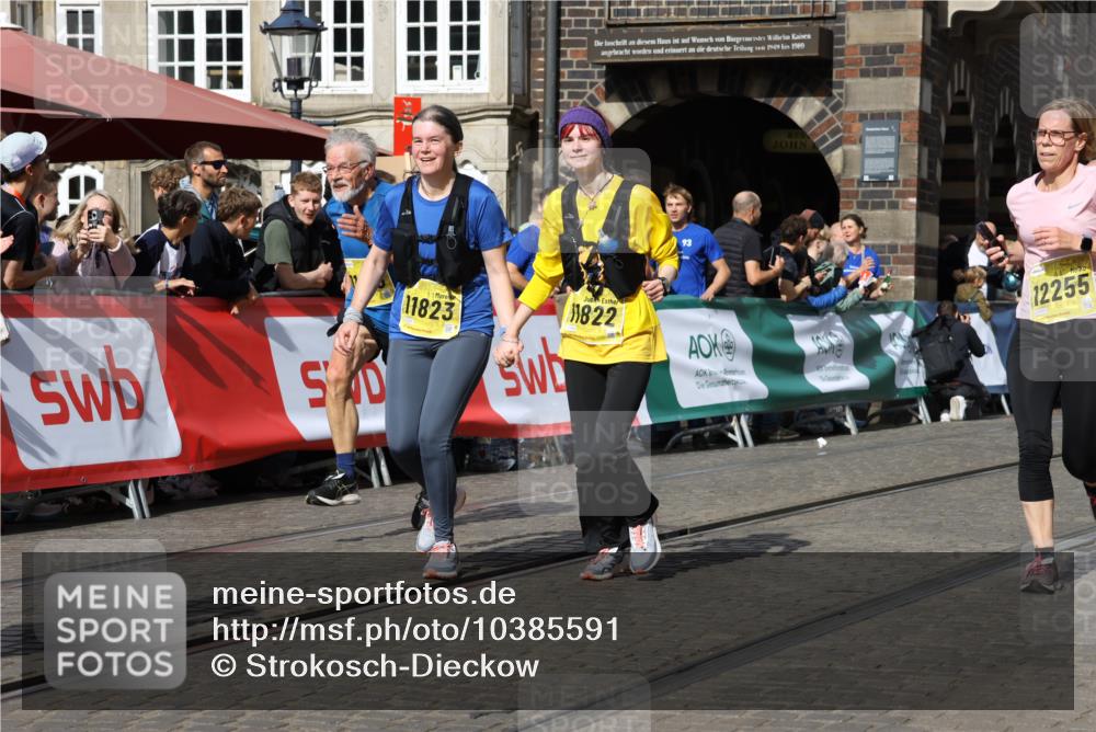 13.09.2026 - 21. swb-Marathon Bremen Strokosch-Dieckow http://msf.ph/oto/10385591 13.09.2026 11:07:22 Ziel 10156, 10360, 10378, 10663, 11100, 11257, 11393, 11439, 11684, 11696, 12255, 10138, 10279, 10280, 10363, 10364, 10501, 10505, 10580, 10695, 10907, 11223, 11417, 11767, 11865, 11899, 11924, 11934, 12167, 12168, 12210, 12277, 12419 meine-sportfotos.de