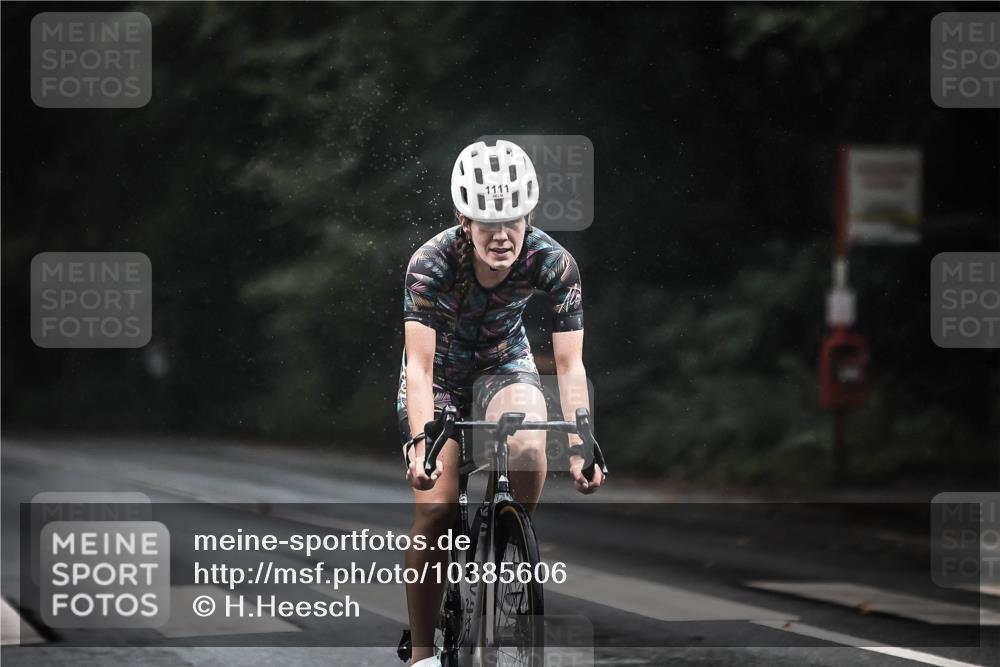 13.09.2026 - Stadtparktriathlon H.Heesch http://msf.ph/oto/10385606 13.09.2026 12:39:10 Radfahren 969, 1111, 1250 meine-sportfotos.de
