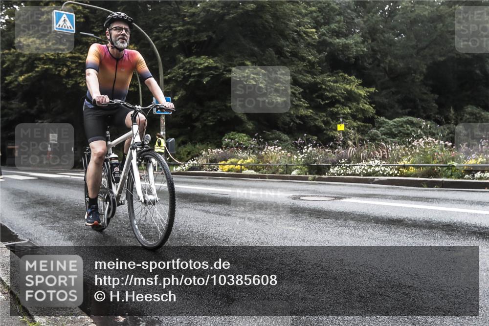 13.09.2026 - Stadtparktriathlon H.Heesch http://msf.ph/oto/10385608 13.09.2026 13:18:10 Radfahren 1290, 1350 meine-sportfotos.de
