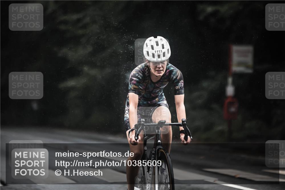 13.09.2026 - Stadtparktriathlon H.Heesch http://msf.ph/oto/10385609 13.09.2026 12:39:10 Radfahren 969, 1111, 1250 meine-sportfotos.de