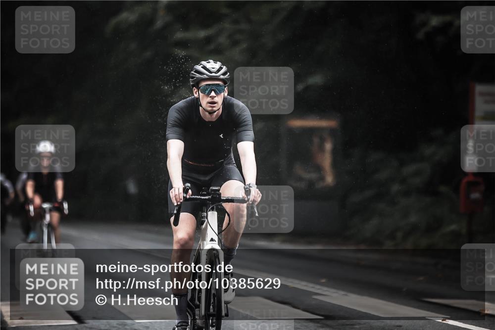 13.09.2026 - Stadtparktriathlon H.Heesch http://msf.ph/oto/10385629 13.09.2026 12:39:16 Radfahren 969, 1114, 1156, 1189 meine-sportfotos.de