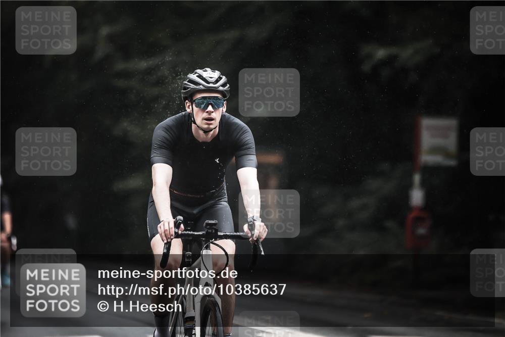 13.09.2026 - Stadtparktriathlon H.Heesch http://msf.ph/oto/10385637 13.09.2026 12:39:17 Radfahren 969, 1114, 1156, 1189 meine-sportfotos.de