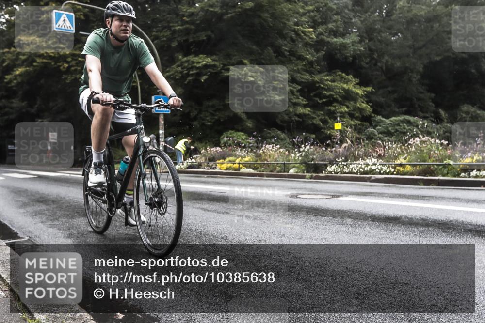 13.09.2026 - Stadtparktriathlon H.Heesch http://msf.ph/oto/10385638 13.09.2026 13:18:32 Radfahren 1288, 1325, 1336 meine-sportfotos.de