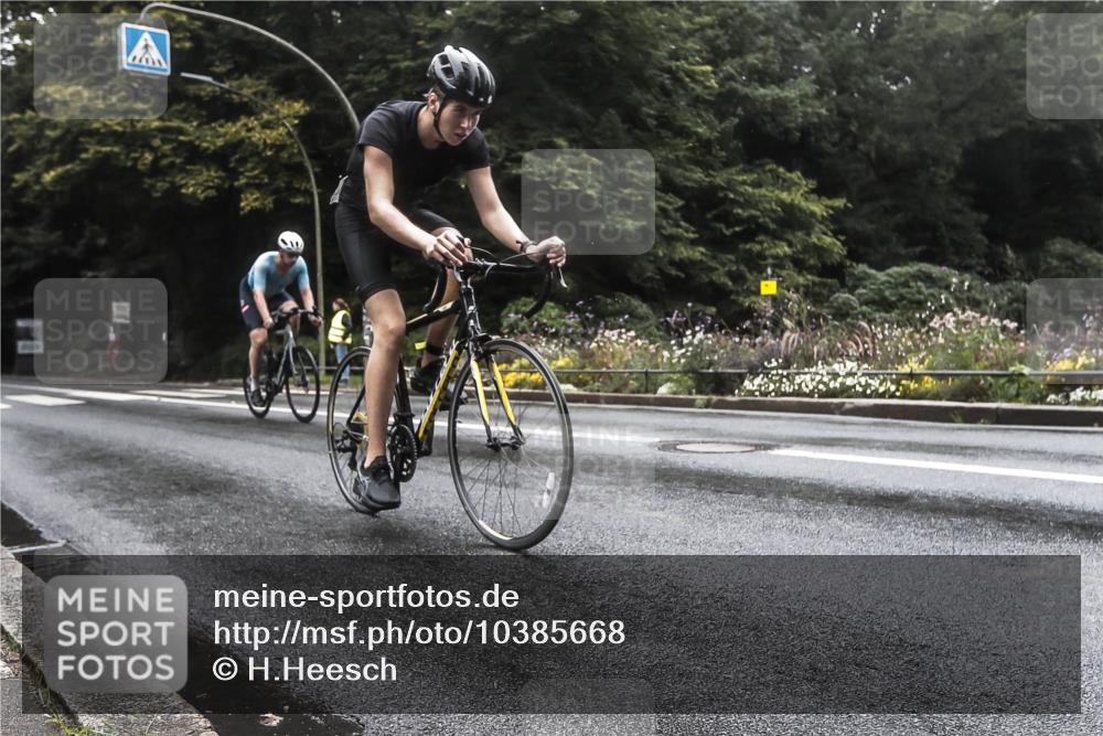13.09.2026 - Stadtparktriathlon H.Heesch http://msf.ph/oto/10385668 13.09.2026 13:18:53 Radfahren 1363, 1392, 1411, 1468 meine-sportfotos.de