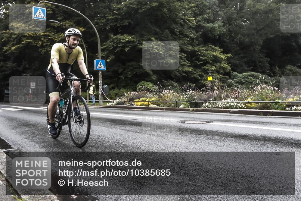 13.09.2026 - Stadtparktriathlon H.Heesch http://msf.ph/oto/10385685 13.09.2026 13:19:04 Radfahren 1212, 1237, 1326, 1438 meine-sportfotos.de