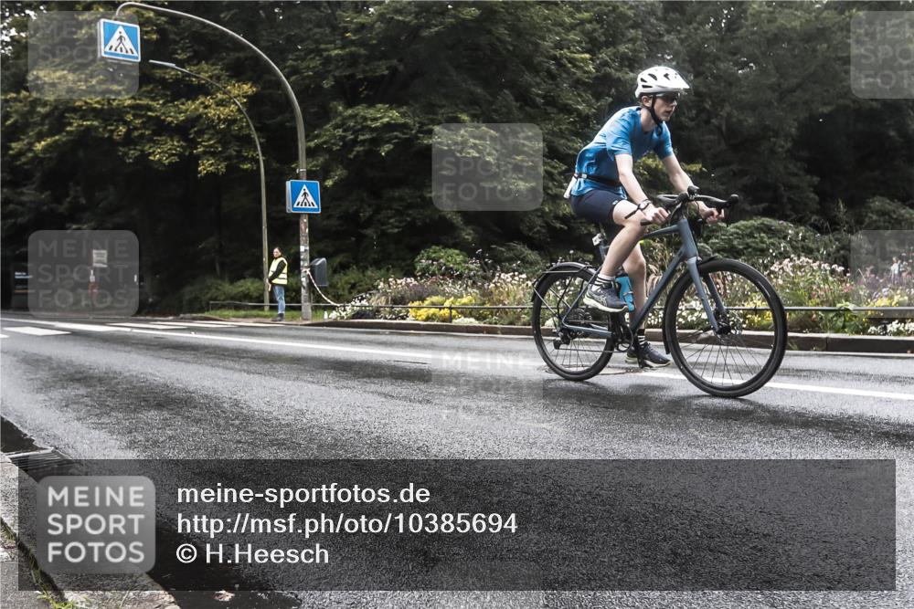 13.09.2026 - Stadtparktriathlon H.Heesch http://msf.ph/oto/10385694 13.09.2026 13:19:12 Radfahren 1229, 1338, 1471 meine-sportfotos.de