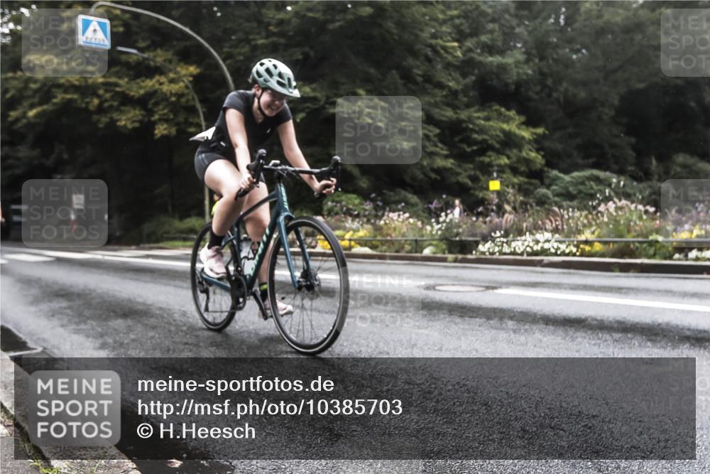 13.09.2026 - Stadtparktriathlon H.Heesch http://msf.ph/oto/10385703 13.09.2026 13:19:27 Radfahren 1347, 1355, 1356, 1364, 1374, 1388 meine-sportfotos.de