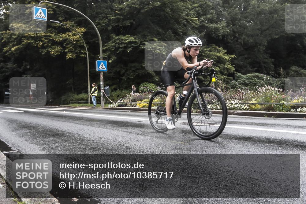 13.09.2026 - Stadtparktriathlon H.Heesch http://msf.ph/oto/10385717 13.09.2026 13:19:31 Radfahren 1334, 1347, 1355, 1356, 1374, 1429 meine-sportfotos.de