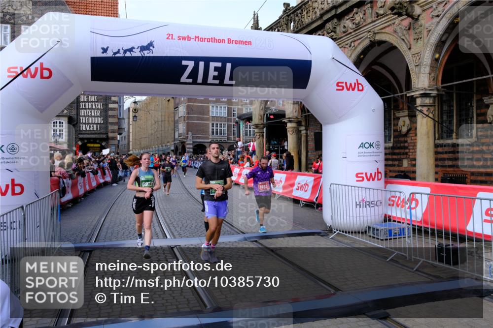 13.09.2026 - 21. swb-Marathon Bremen Tim E. http://msf.ph/oto/10385730 13.09.2026 13:23:44 Ziel 135, 672, 2371, 2409, 2427, 2490, 2627, 2899, 3078, 3138, 3173, 3531, 3856, 3861, 3939, 5820, 5821, 6843, 6848, 6923, 8045, 8560, 8863, 9088, 9196, 9436, 10127 meine-sportfotos.de