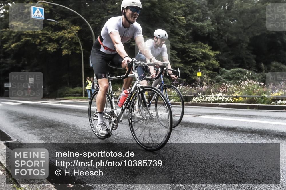 13.09.2026 - Stadtparktriathlon H.Heesch http://msf.ph/oto/10385739 13.09.2026 13:19:47 Radfahren 1348, 1373, 1409, 1448 meine-sportfotos.de