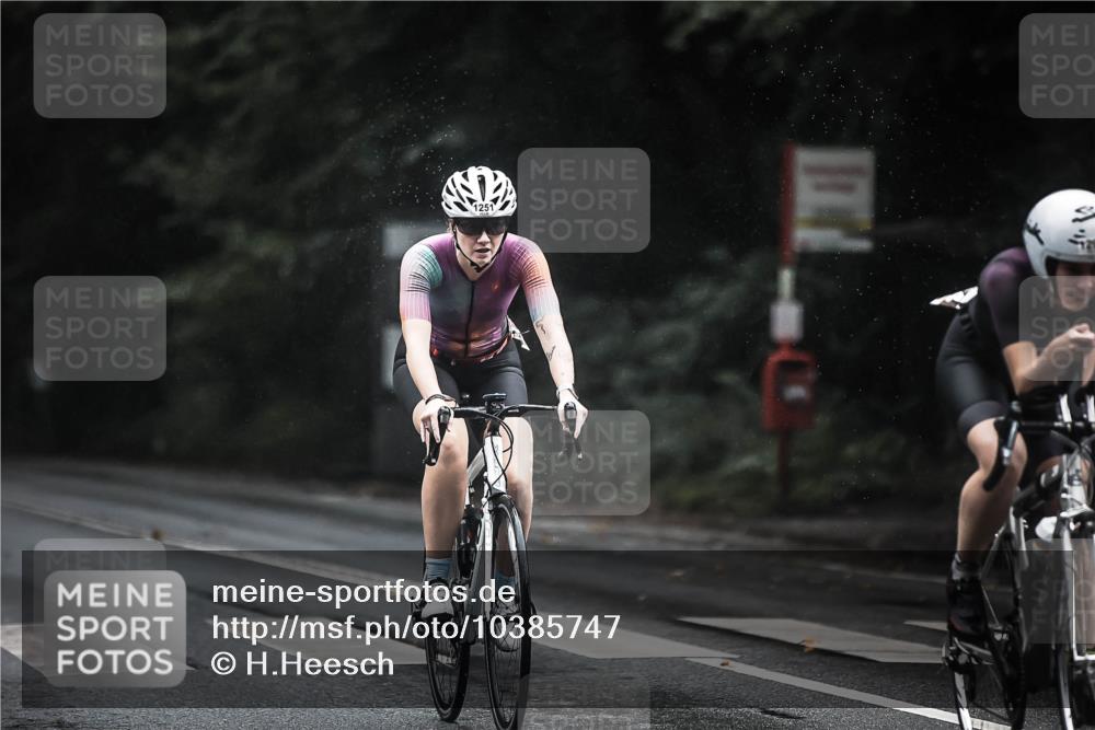 13.09.2026 - Stadtparktriathlon H.Heesch http://msf.ph/oto/10385747 13.09.2026 12:39:29 Radfahren 1163, 1174, 1192, 1214, 1231, 1251, 1262, 1294 meine-sportfotos.de