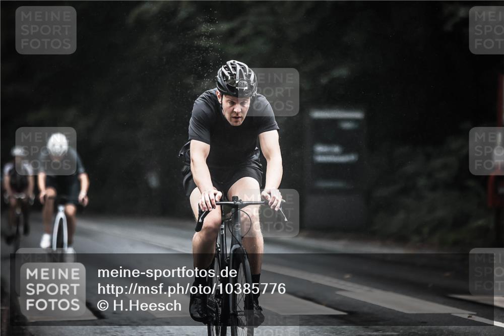 13.09.2026 - Stadtparktriathlon H.Heesch http://msf.ph/oto/10385776 13.09.2026 12:39:32 Radfahren 1163, 1174, 1192, 1214, 1251, 1262, 1294 meine-sportfotos.de