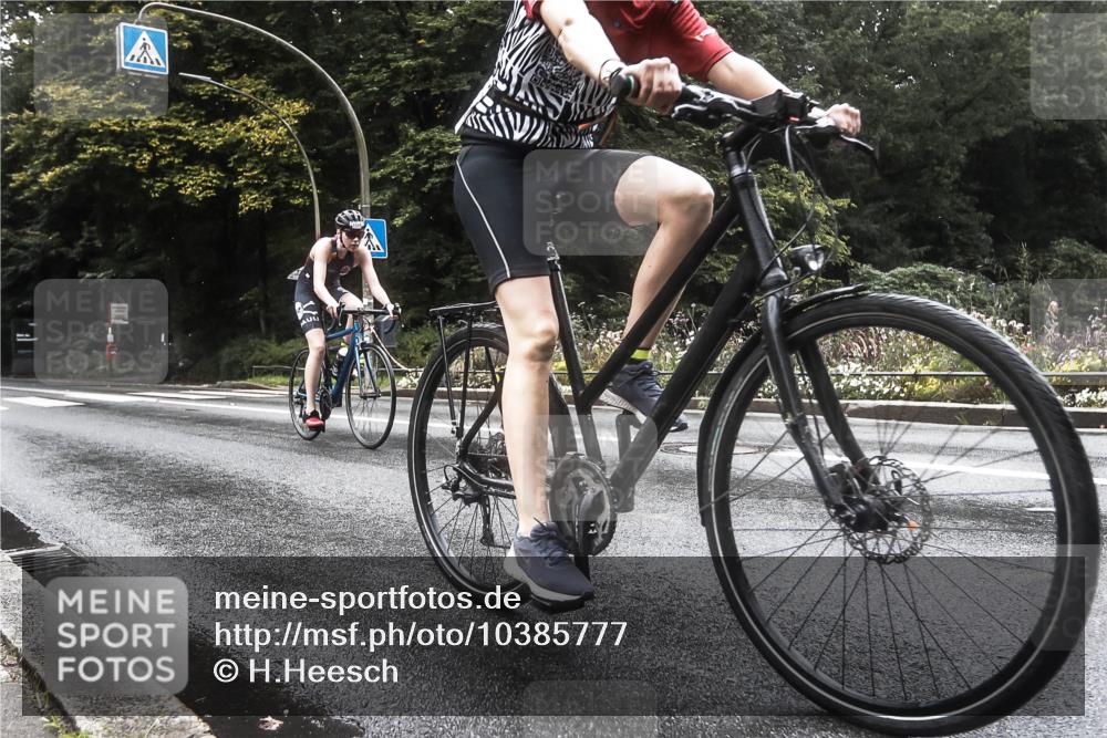 13.09.2026 - Stadtparktriathlon H.Heesch http://msf.ph/oto/10385777 13.09.2026 13:20:39 Radfahren 1293, 1322, 1333, 1401, 1430, 1505 meine-sportfotos.de