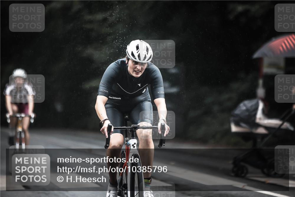 13.09.2026 - Stadtparktriathlon H.Heesch http://msf.ph/oto/10385796 13.09.2026 12:39:34 Radfahren 1174, 1192, 1214, 1251, 1294 meine-sportfotos.de