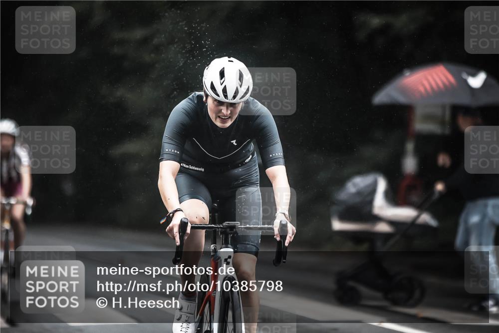13.09.2026 - Stadtparktriathlon H.Heesch http://msf.ph/oto/10385798 13.09.2026 12:39:34 Radfahren 1174, 1192, 1214, 1251, 1294 meine-sportfotos.de