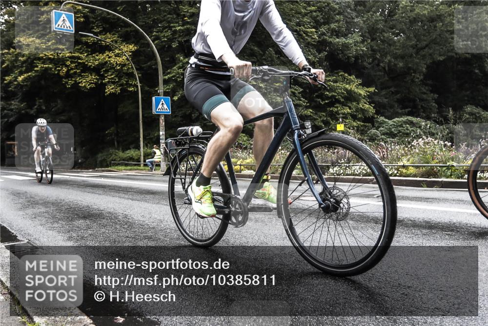 13.09.2026 - Stadtparktriathlon H.Heesch http://msf.ph/oto/10385811 13.09.2026 13:21:02 Radfahren 1218, 1220, 1378, 1402, 1404 meine-sportfotos.de