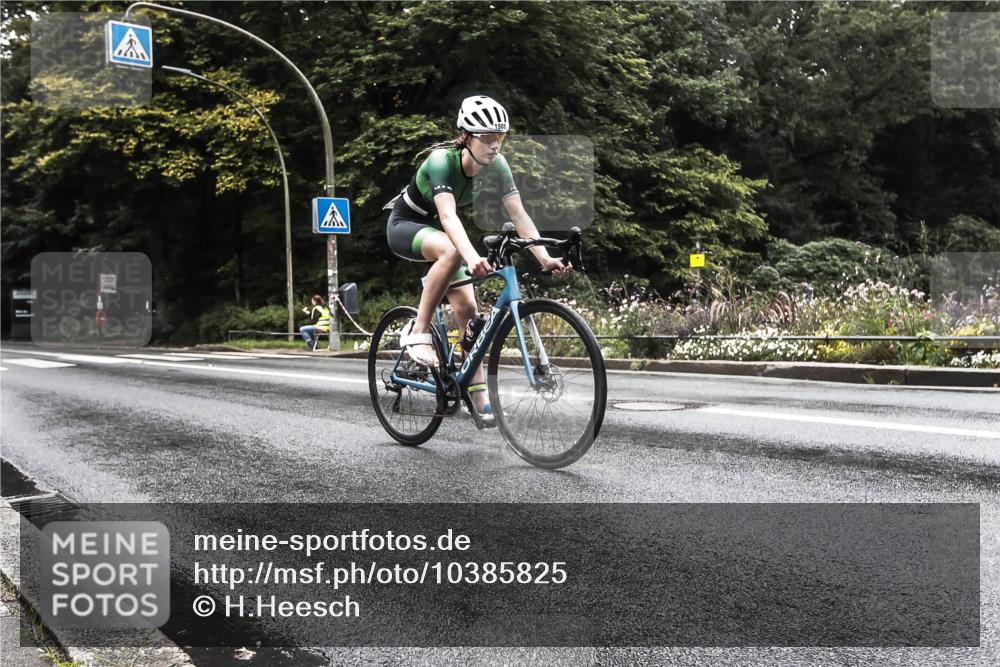 13.09.2026 - Stadtparktriathlon H.Heesch http://msf.ph/oto/10385825 13.09.2026 13:21:10 Radfahren 1369, 1384, 1506 meine-sportfotos.de