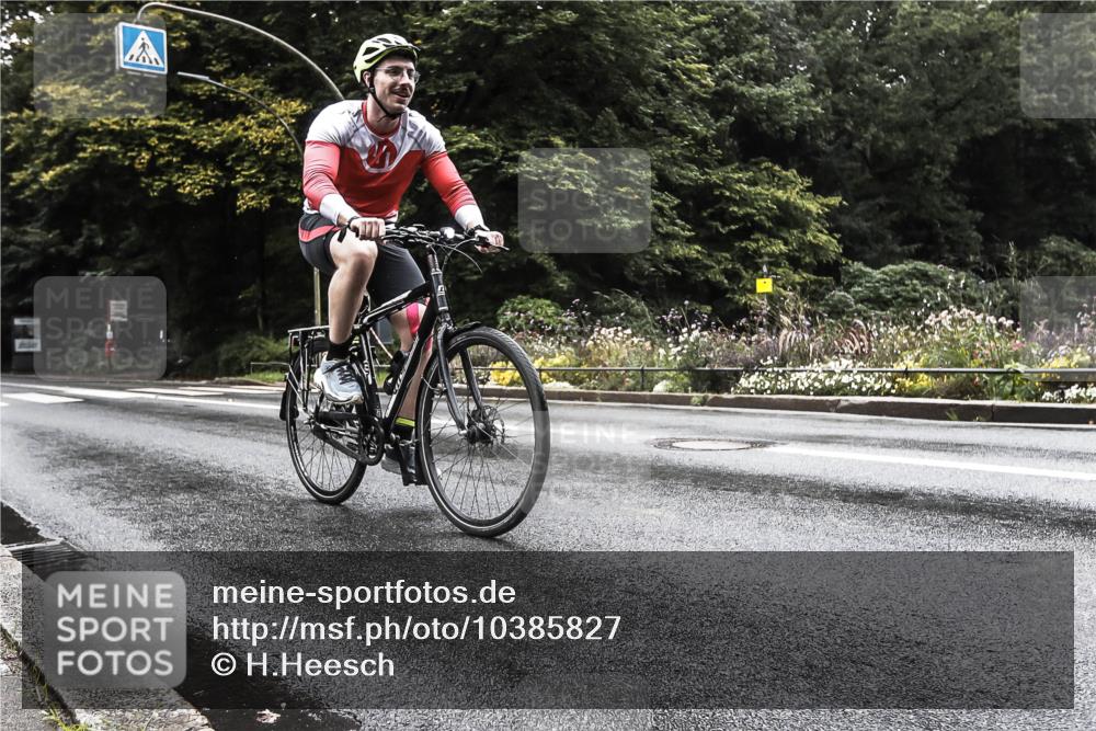 13.09.2026 - Stadtparktriathlon H.Heesch http://msf.ph/oto/10385827 13.09.2026 13:21:11 Radfahren 1369, 1384, 1506 meine-sportfotos.de