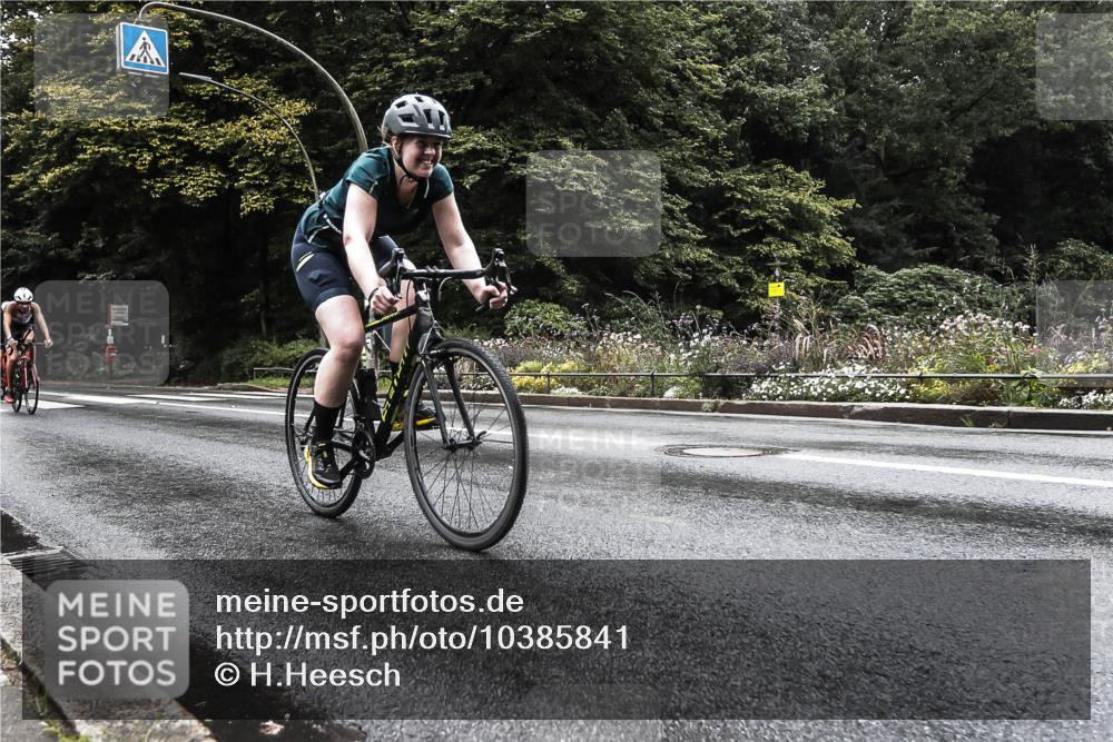 13.09.2026 - Stadtparktriathlon H.Heesch http://msf.ph/oto/10385841 13.09.2026 13:21:21 Radfahren 1341, 1386, 1400, 1407, 1413, 1460, 1482, 1519 meine-sportfotos.de