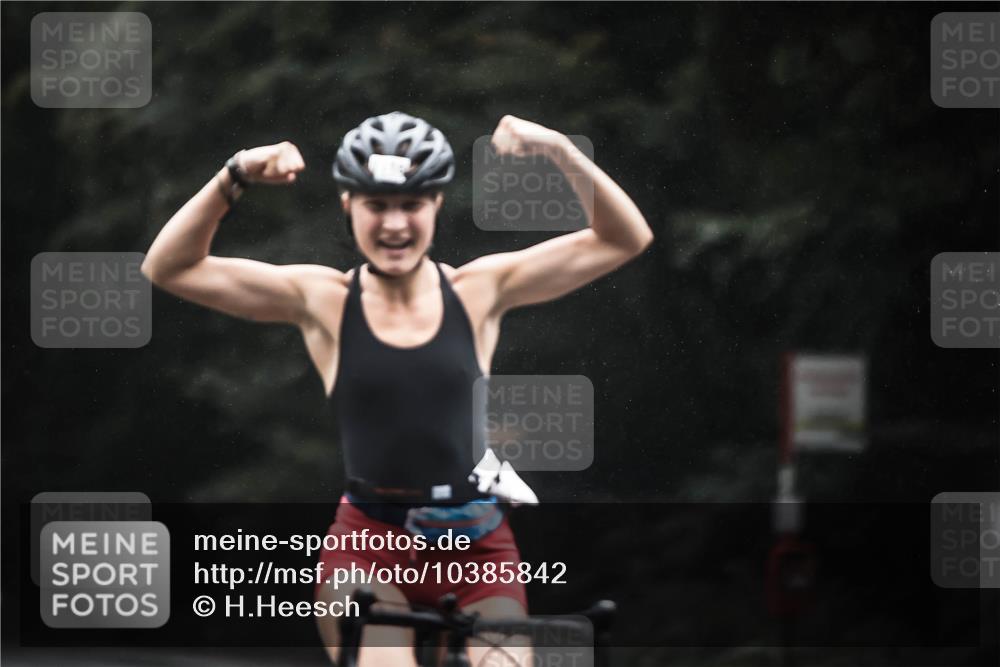13.09.2026 - Stadtparktriathlon H.Heesch http://msf.ph/oto/10385842 13.09.2026 12:39:42 Radfahren 1118, 1127, 1263, 1268, 1272 meine-sportfotos.de