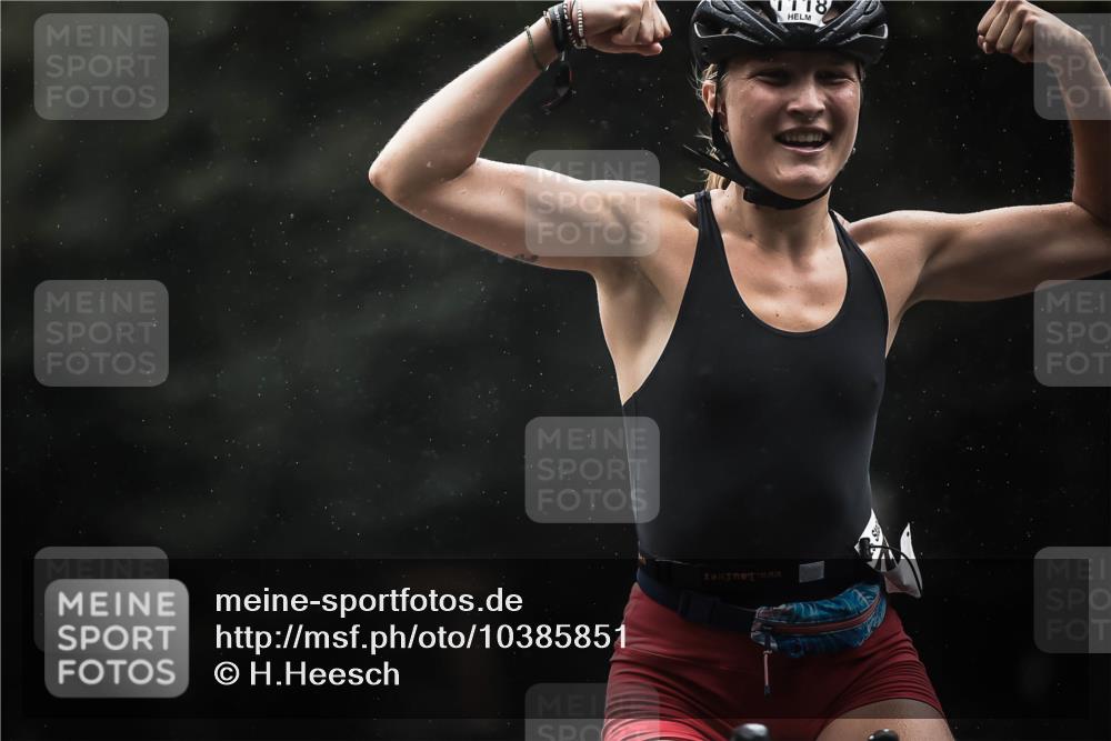13.09.2026 - Stadtparktriathlon H.Heesch http://msf.ph/oto/10385851 13.09.2026 12:39:43 Radfahren 1118, 1127, 1263, 1268, 1272 meine-sportfotos.de