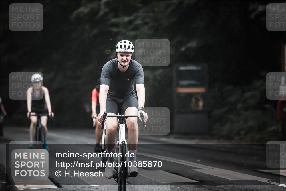 13.09.2026 - Stadtparktriathlon H.Heesch http://msf.ph/oto/10385870 13.09.2026 12:39:45 Radfahren 1118, 1127, 1151, 1263, 1268, 1272 meine-sportfotos.de