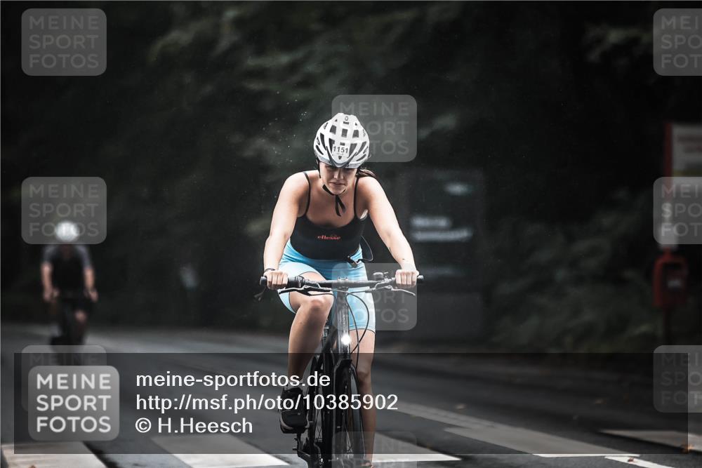 13.09.2026 - Stadtparktriathlon H.Heesch http://msf.ph/oto/10385902 13.09.2026 12:39:51 Radfahren 1151, 1263, 1268, 1272, 1297 meine-sportfotos.de