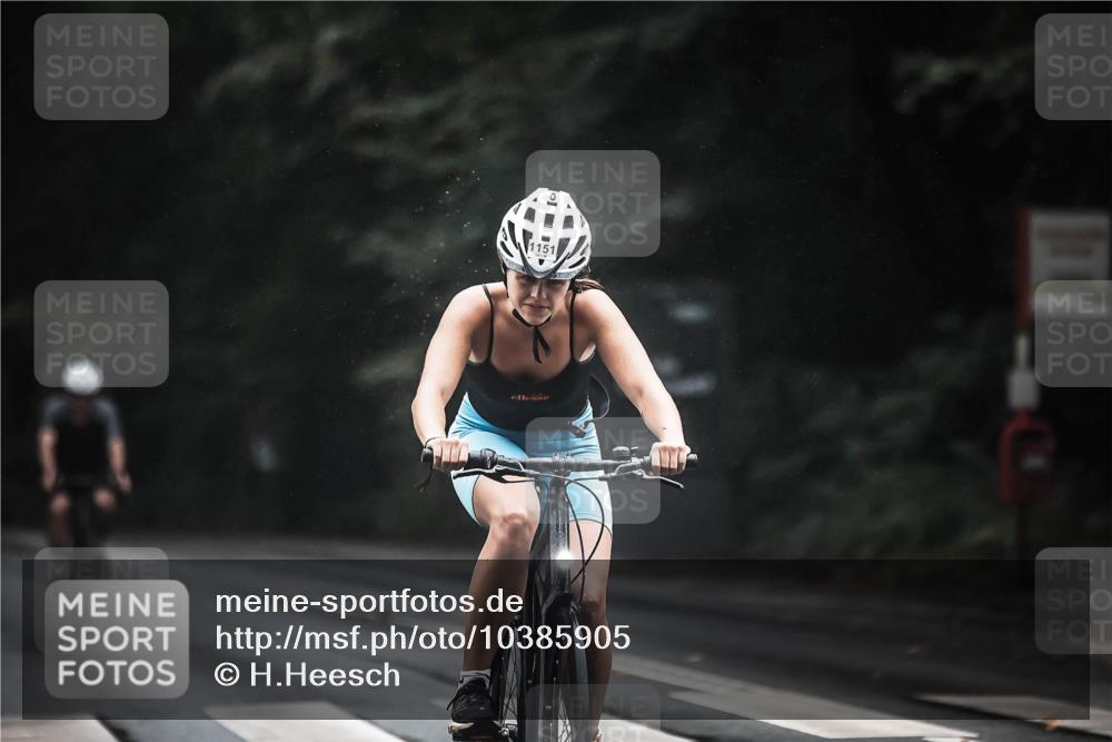 13.09.2026 - Stadtparktriathlon H.Heesch http://msf.ph/oto/10385905 13.09.2026 12:39:51 Radfahren 1151, 1263, 1268, 1272, 1297 meine-sportfotos.de
