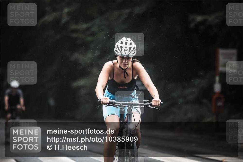 13.09.2026 - Stadtparktriathlon H.Heesch http://msf.ph/oto/10385909 13.09.2026 12:39:51 Radfahren 1151, 1263, 1268, 1272, 1297 meine-sportfotos.de
