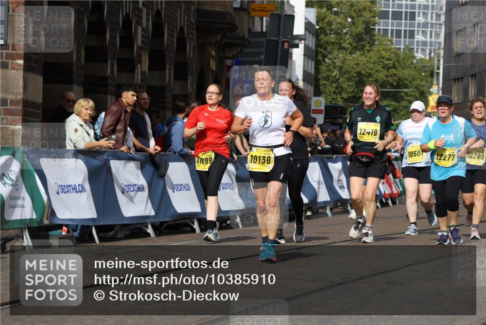 13.09.2026 - 21. swb-Marathon Bremen Strokosch-Dieckow http://msf.ph/oto/10385910 13.09.2026 11:07:36 Ziel 10205, 10360, 10488, 10695, 10748, 11100, 11123, 11246, 11393, 11417, 11439, 11600, 11684, 11696, 11759, 11822, 11823, 11865, 11917, 12020, 12173, 12255, 12266, 12536, 10580, 10595, 10661, 10674, 10830, 10871, 10935, 10937, 11037, 11223, 11515, 11643, 11924, 11934, 12024, 12097, 12194, 12307, 12509, 12511, 12512 meine-sportfotos.de