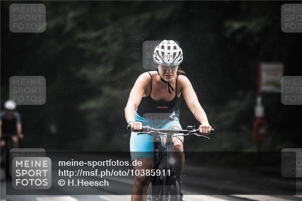 13.09.2026 - Stadtparktriathlon H.Heesch http://msf.ph/oto/10385911 13.09.2026 12:39:52 Radfahren 1151, 1263, 1272, 1297 meine-sportfotos.de