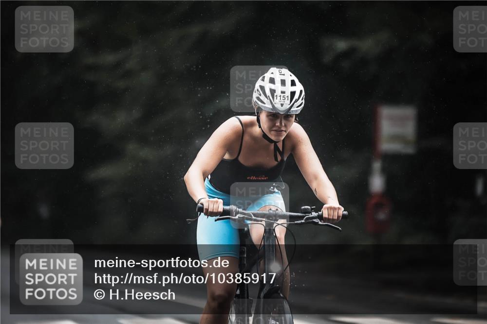 13.09.2026 - Stadtparktriathlon H.Heesch http://msf.ph/oto/10385917 13.09.2026 12:39:52 Radfahren 1151, 1263, 1272, 1297 meine-sportfotos.de