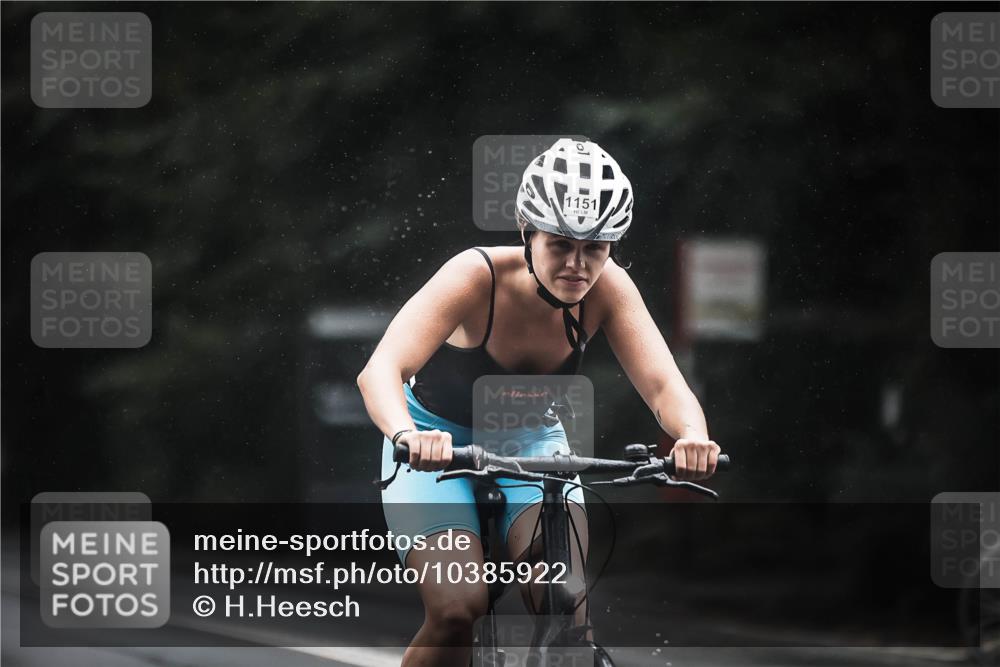 13.09.2026 - Stadtparktriathlon H.Heesch http://msf.ph/oto/10385922 13.09.2026 12:39:52 Radfahren 1151, 1263, 1272, 1297 meine-sportfotos.de