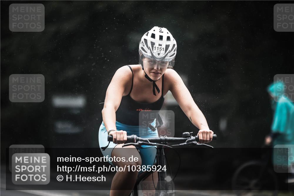 13.09.2026 - Stadtparktriathlon H.Heesch http://msf.ph/oto/10385924 13.09.2026 12:39:52 Radfahren 1151, 1263, 1272, 1297 meine-sportfotos.de