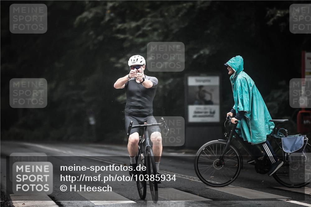 13.09.2026 - Stadtparktriathlon H.Heesch http://msf.ph/oto/10385934 13.09.2026 12:39:53 Radfahren 1151, 1263, 1272, 1297 meine-sportfotos.de