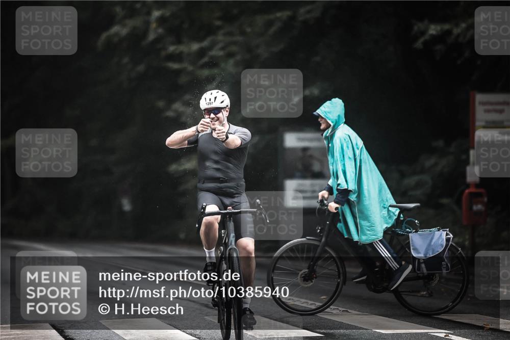 13.09.2026 - Stadtparktriathlon H.Heesch http://msf.ph/oto/10385940 13.09.2026 12:39:54 Radfahren 1069, 1151, 1297 meine-sportfotos.de