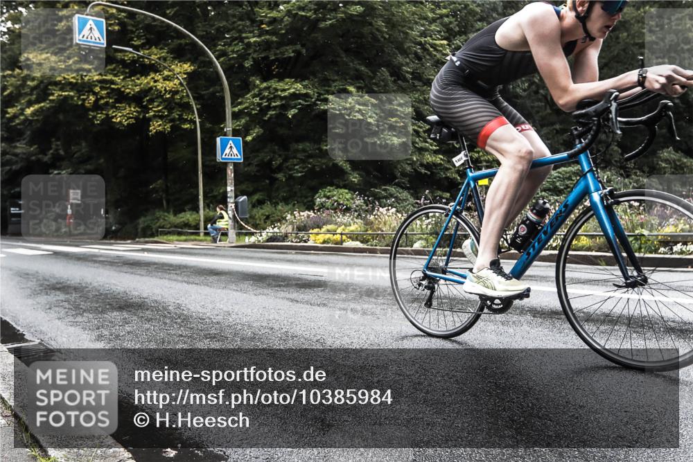 13.09.2026 - Stadtparktriathlon H.Heesch http://msf.ph/oto/10385984 13.09.2026 13:23:15 Radfahren 1457, 1466 meine-sportfotos.de