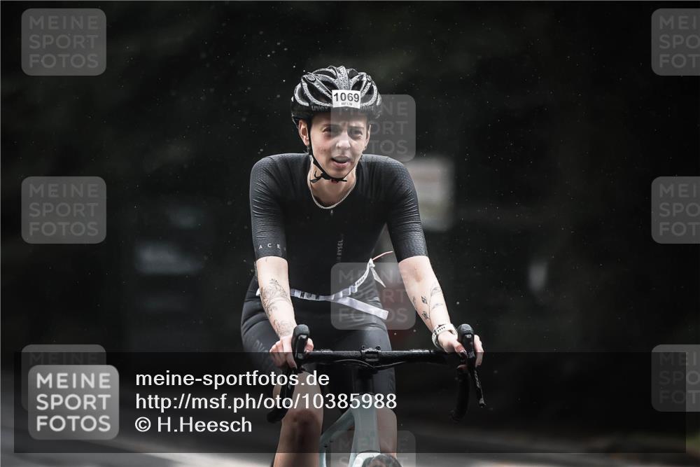 13.09.2026 - Stadtparktriathlon H.Heesch http://msf.ph/oto/10385988 13.09.2026 12:40:01 Radfahren 1069, 1217 meine-sportfotos.de