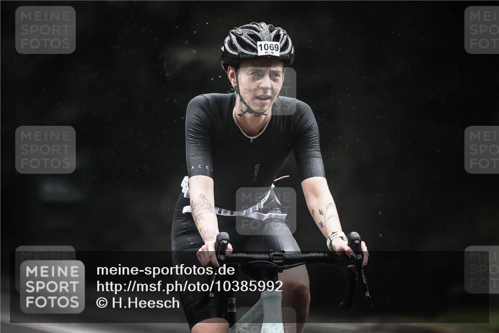 13.09.2026 - Stadtparktriathlon H.Heesch http://msf.ph/oto/10385992 13.09.2026 12:40:01 Radfahren 1069, 1217 meine-sportfotos.de