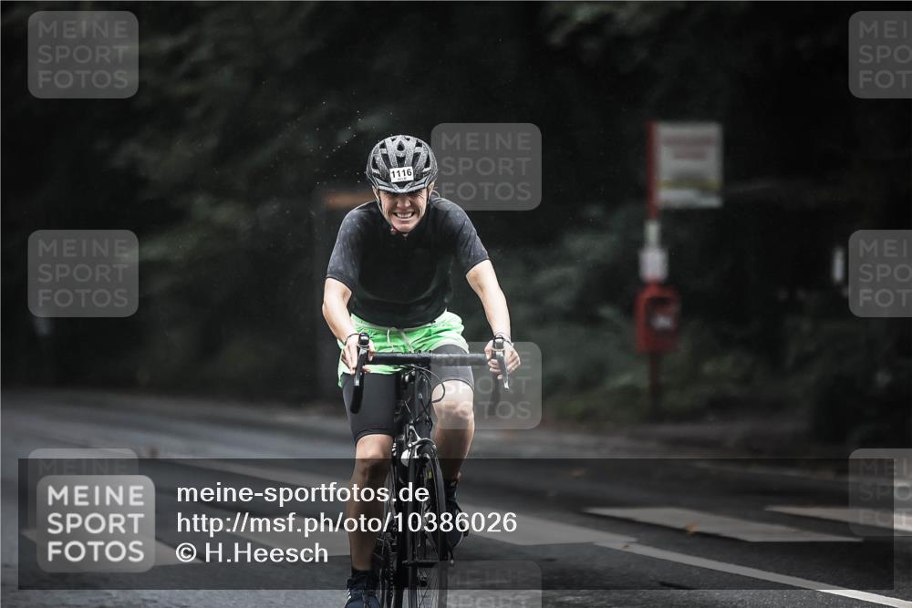 13.09.2026 - Stadtparktriathlon H.Heesch http://msf.ph/oto/10386026 13.09.2026 12:40:12 Radfahren 1080, 1116 meine-sportfotos.de